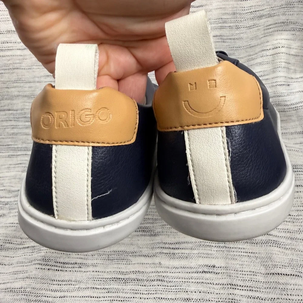 Origo Men's Navy Blue Natural Leather Everyday Sneaker Lace Up Size 8 Barefoot